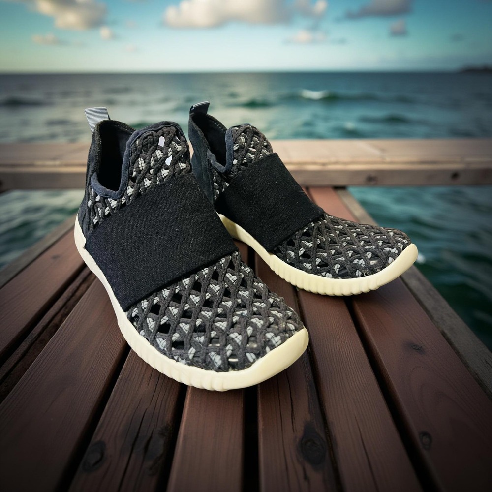 ED Ellen DeGeneres Womens Wool Net Sneakers Shoes Slip-on Blue LOVE Size 5.5